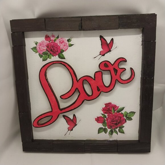 HANDMADE "LOVE" WALL HANGER - Picture 1 of 1